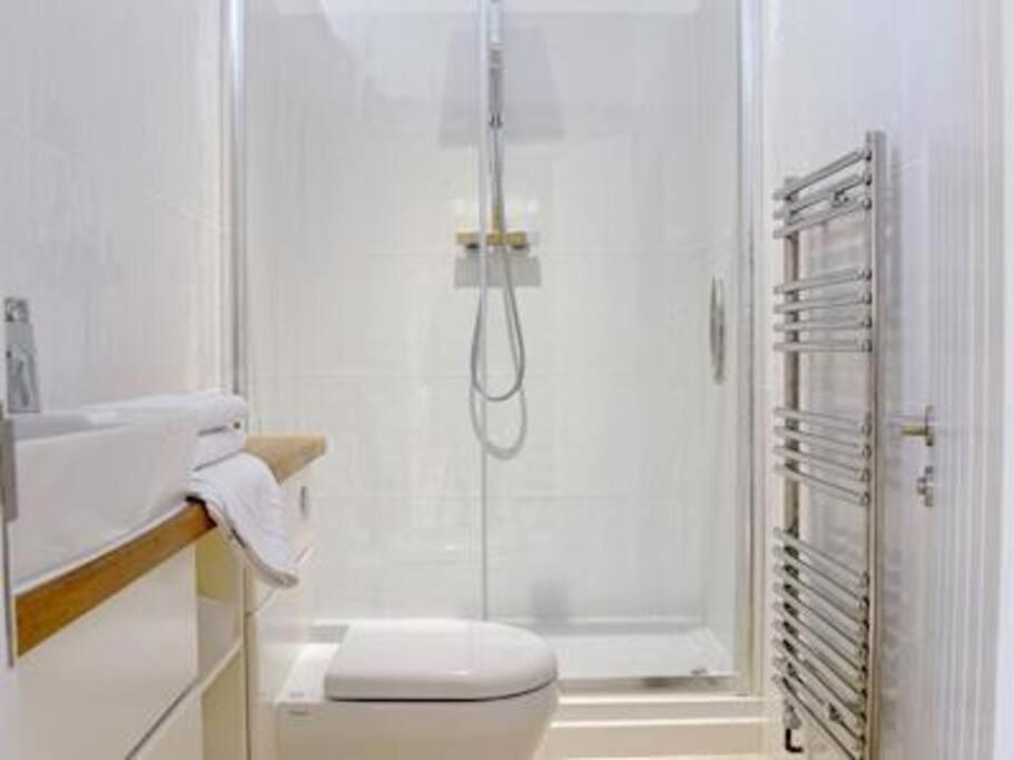 Mole Hole Apartment Towcester Bagian luar foto